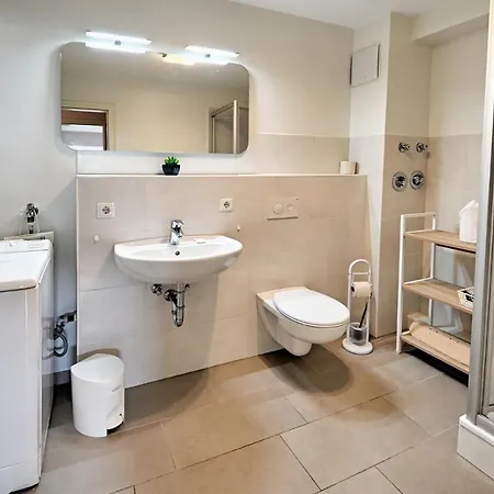 Fewo1846 - Am - Familienfreundliche Mit 2 Schlafzimmern, Terrasse Und Garten 公寓 哈里斯莱